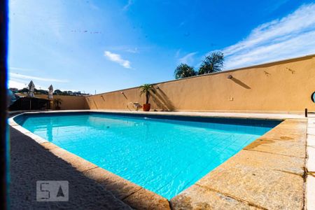 Apartamento à venda com 80m², 3 quartos e 2 vagas Apartamento à venda com 80m², 3 quartos e 2 vagasÁrea comum - Piscina