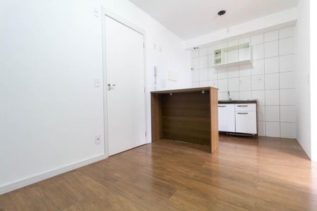 Sala/Cozinha de kitnet/studio para alugar com 1 quarto, 27m² em Vila Ré, São Paulo