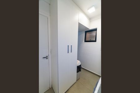 Apartamento à venda com 70m², 2 quartos e 1 vagaÁrea de Serviço Detalhe