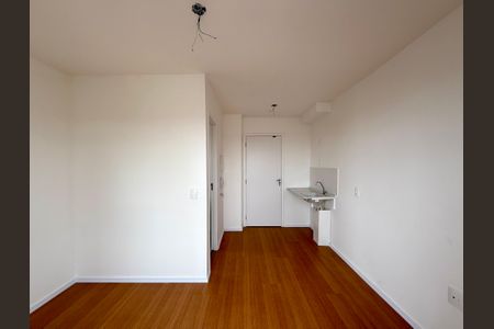 Studio de kitnet/studio para alugar com 0 quarto, 18m² em Vila das Belezas, São Paulo