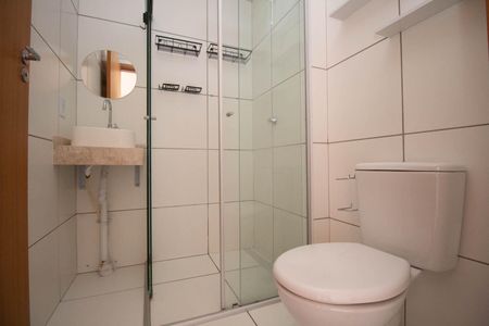 Banheiro Social de apartamento para alugar com 1 quarto, 36m² em Centro Urbano, Brasília