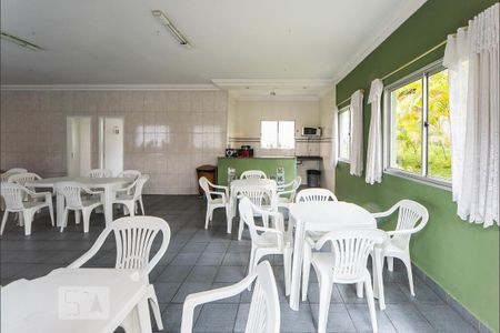 Apartamento à venda com 56m², 2 quartos e 1 vaga Apartamento à venda com 56m², 2 quartos e 1 vagaÁrea comum - Salão de festas