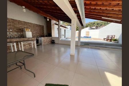 Casa à venda com 2 quartos, 607m² em Vila Jeriva, Várzea Paulista