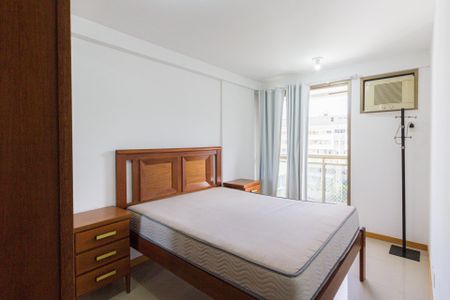 Apartamento à venda com 68m², 2 quartos e 1 vaga