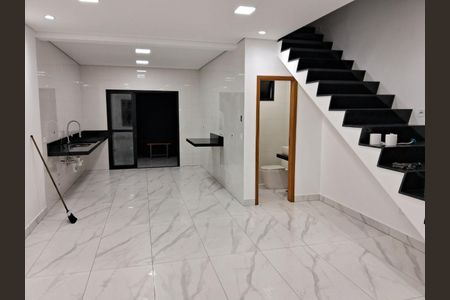 Casa à venda com 3 quartos, 160m² em Parque das Nações, Santo André