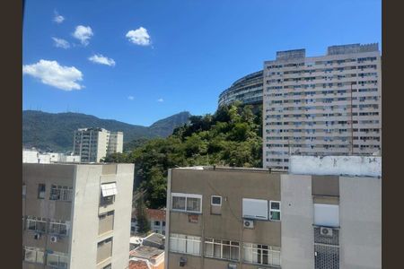 Apartamento à venda com 66m², 2 quartos e 1 vaga