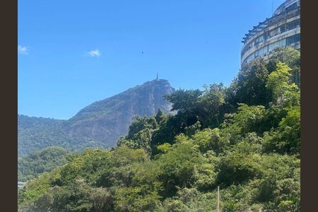 Apartamento à venda com 66m², 2 quartos e 1 vaga