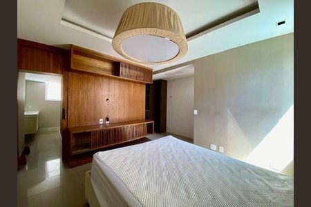 Apartamento à venda com 3 quartos, 221m² em Icaraí, Niterói