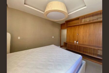 Apartamento à venda com 3 quartos, 221m² em Icaraí, Niterói
