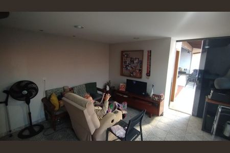 Casa à venda com 4 quartos, 160m² em Piratininga, Niterói