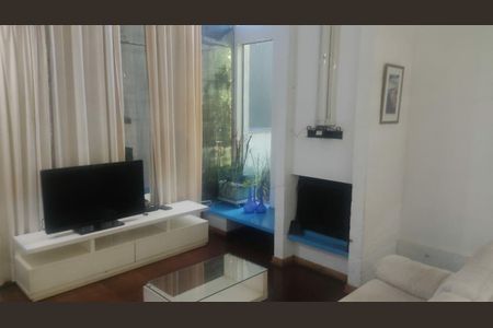 Casa à venda com 4 quartos, 247m² em Pompeia, São Paulo