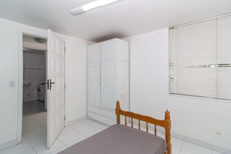 Casa à venda com 247m², 4 quartos e 2 vagas Casa à venda com 247m², 4 quartos e 2 vagasQuarto 2