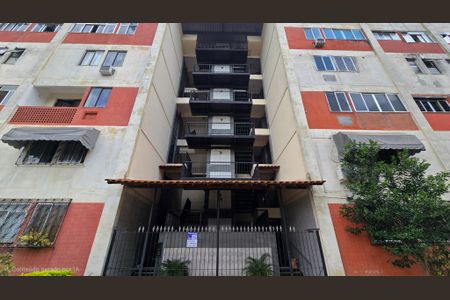 Apartamento à venda com 61m², 2 quartos e 1 vagaFachada com placa