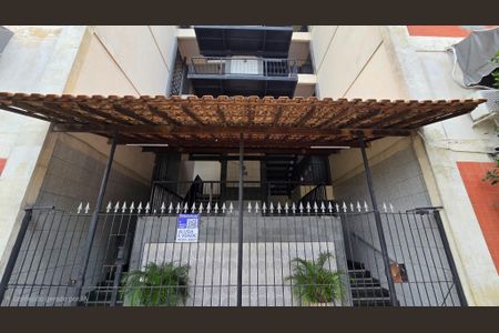 Apartamento à venda com 61m², 2 quartos e 1 vagaFachada com placa