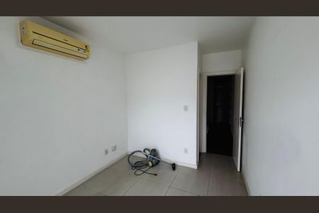 Suíte 1 de casa à venda com 4 quartos, 256m² em Recreio dos Bandeirantes, Rio de Janeiro