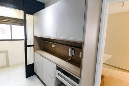 Apartamento para alugar com 61m², 3 quartos e 1 vaga Apartamento para alugar com 61m², 3 quartos e 1 vagaCozinha - Armários
