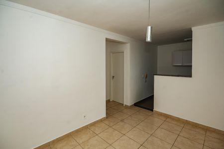Sala de apartamento para alugar com 2 quartos, 45m² em Planalto, Belo Horizonte
