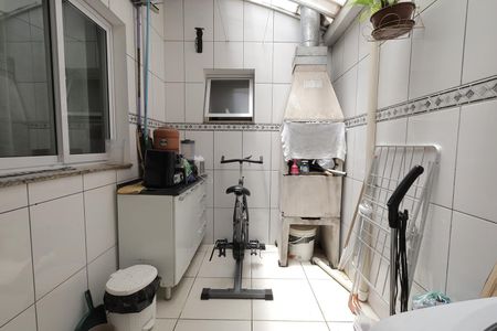 Apartamento à venda com 65m², 2 quartos e 1 vagaÁrea de Serviço 