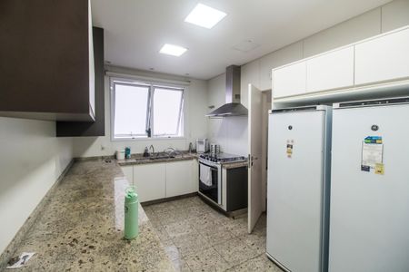 Apartamento à venda com 284m², 4 quartos e 5 vagasCozinha