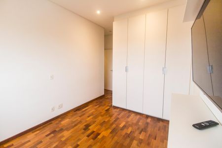 Apartamento à venda com 284m², 4 quartos e 5 vagasSuíte 3