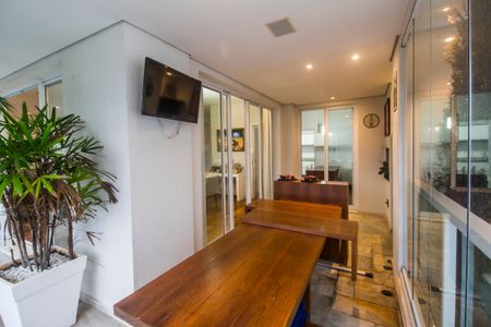 Apartamento à venda com 284m², 4 quartos e 5 vagasVaranda gourmet