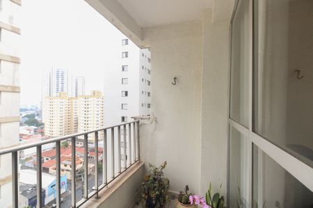 Apartamento à venda com 84m², 2 quartos e 1 vaga Apartamento à venda com 84m², 2 quartos e 1 vagaVaranda