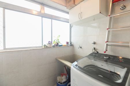 Apartamento à venda com 84m², 2 quartos e 1 vaga Apartamento à venda com 84m², 2 quartos e 1 vagaÁrea de Serviço