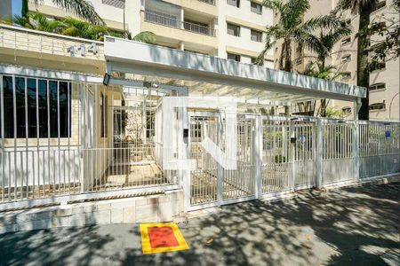 Apartamento à venda com 84m², 2 quartos e 1 vaga Apartamento à venda com 84m², 2 quartos e 1 vagaFachada