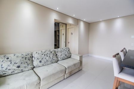 Sala de apartamento para alugar com 2 quartos, 50m² em Empresarial 18 do Forte, Barueri