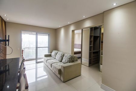 Sala de apartamento para alugar com 2 quartos, 50m² em Empresarial 18 do Forte, Barueri