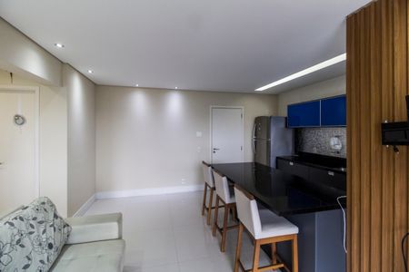 Sala de apartamento para alugar com 2 quartos, 50m² em Empresarial 18 do Forte, Barueri