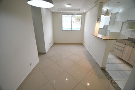 Sala de apartamento para alugar com 3 quartos, 57m² em Fazenda Santa Cândida, Campinas