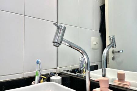 Apartamento à venda com 54m², 2 quartos e 2 vagasBanheiro da Suíte