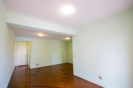 Apartamento para alugar com 96m², 2 quartos e 2 vagasSala