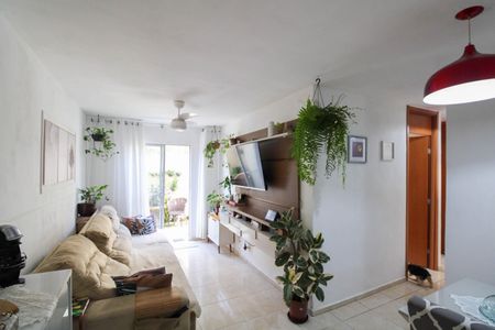 Sala de apartamento para alugar com 2 quartos, 80m² em Cosmos, Rio de Janeiro