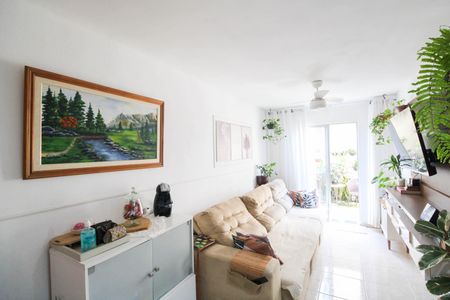 Sala de apartamento para alugar com 2 quartos, 80m² em Cosmos, Rio de Janeiro