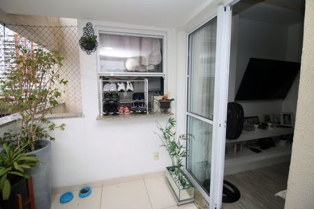 Apartamento à venda com 80m², 3 quartos e 1 vagaVaranda