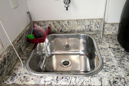 Apartamento à venda com 80m², 3 quartos e 1 vagaÁrea de Serviço tanque