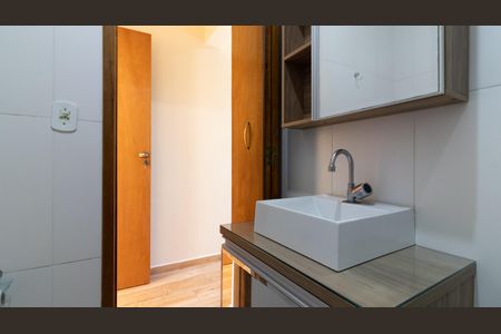 Casa à venda com 90m², 2 quartos e 2 vagas Casa à venda com 90m², 2 quartos e 2 vagasBanheiro da Suíte 1