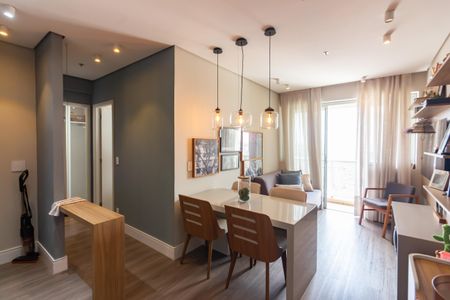 Sala  de apartamento à venda com 2 quartos, 51m² em Centro, Osasco