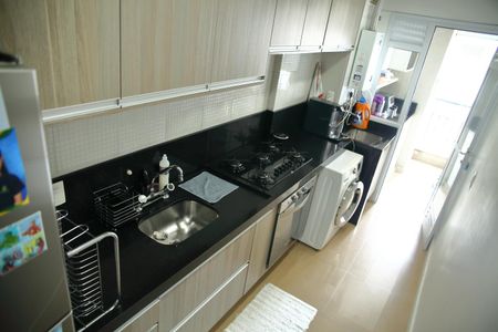 Apartamento à venda com 93m², 2 quartos e 2 vagasCozinha 