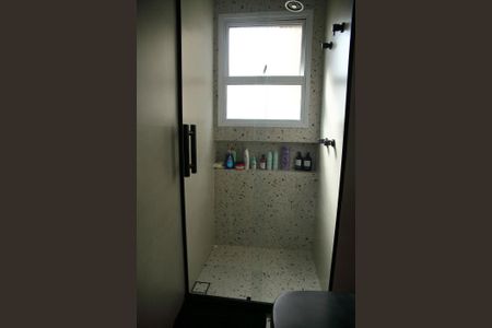 Apartamento à venda com 93m², 2 quartos e 2 vagasSuíte  - Banheiro 