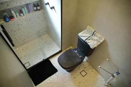 Apartamento à venda com 93m², 2 quartos e 2 vagasSuíte  - Banheiro 