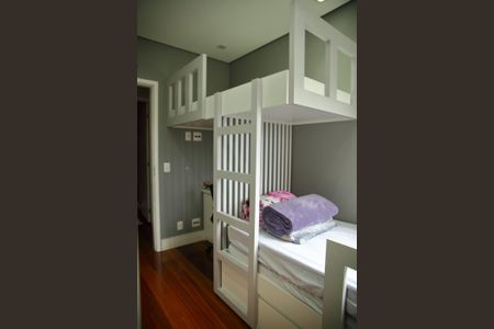 Apartamento à venda com 93m², 2 quartos e 2 vagasQuarto 2 