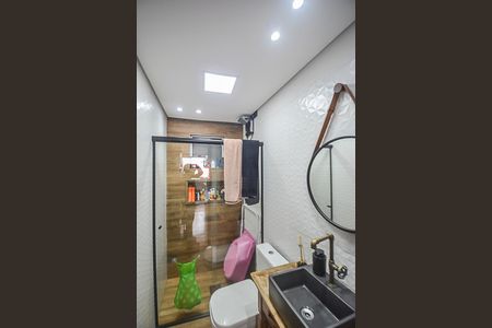Apartamento à venda com 54m², 2 quartos e 1 vaga Apartamento à venda com 54m², 2 quartos e 1 vagaBanheiro