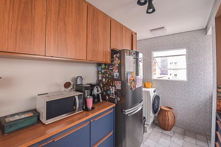 Apartamento à venda com 54m², 2 quartos e 1 vaga Apartamento à venda com 54m², 2 quartos e 1 vagaCozinha e Área de Serviço