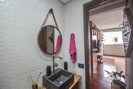 Apartamento à venda com 54m², 2 quartos e 1 vaga Apartamento à venda com 54m², 2 quartos e 1 vagaBanheiro