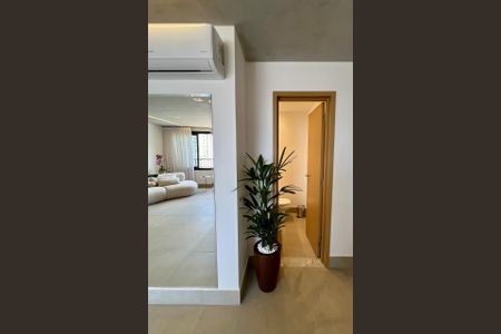 Apartamento para alugar com 97m², 3 quartos e 2 vagasLavabo