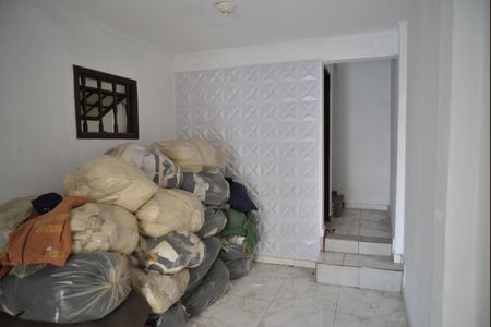 Sala de casa para alugar com 2 quartos, 220m² em Jardim Santo Alberto, Santo André