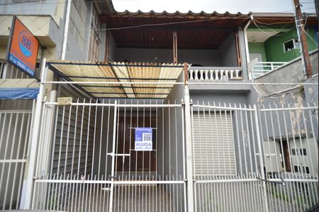 Casa para alugar com 220m², 2 quartos e 1 vagaFachada